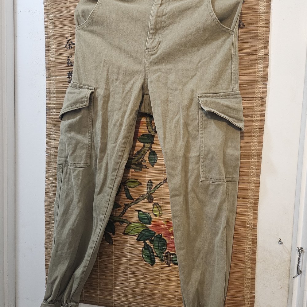 Forever 21 Green Ankle Cropped Jeans
